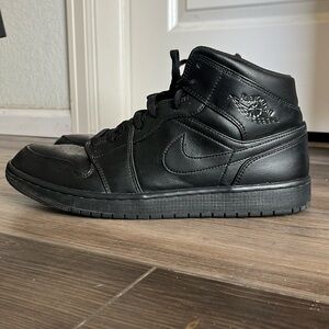 Nike Air Jordan 1 Mid Men’s Shoes Size 12.5